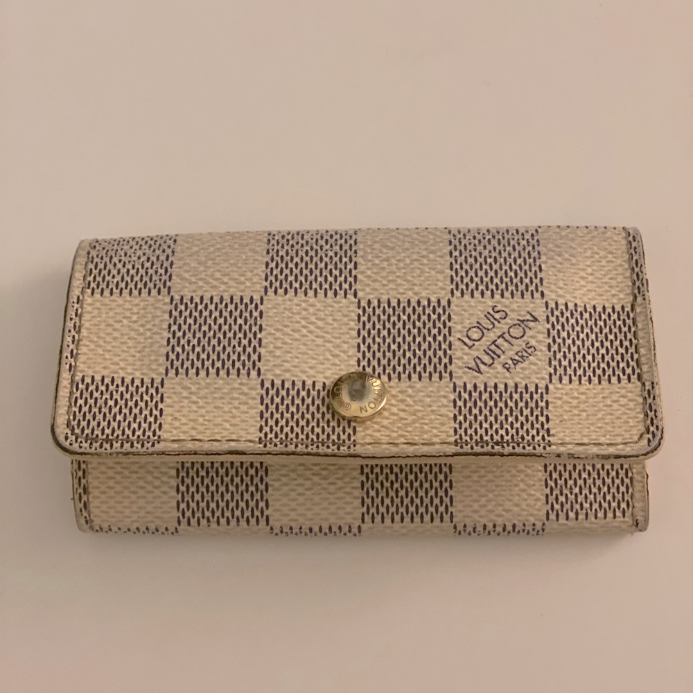 Louis Vuitton 4-key holder damier azur